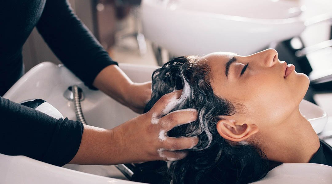 Capelli, quante volte, a settimana, bisogna lavarli
